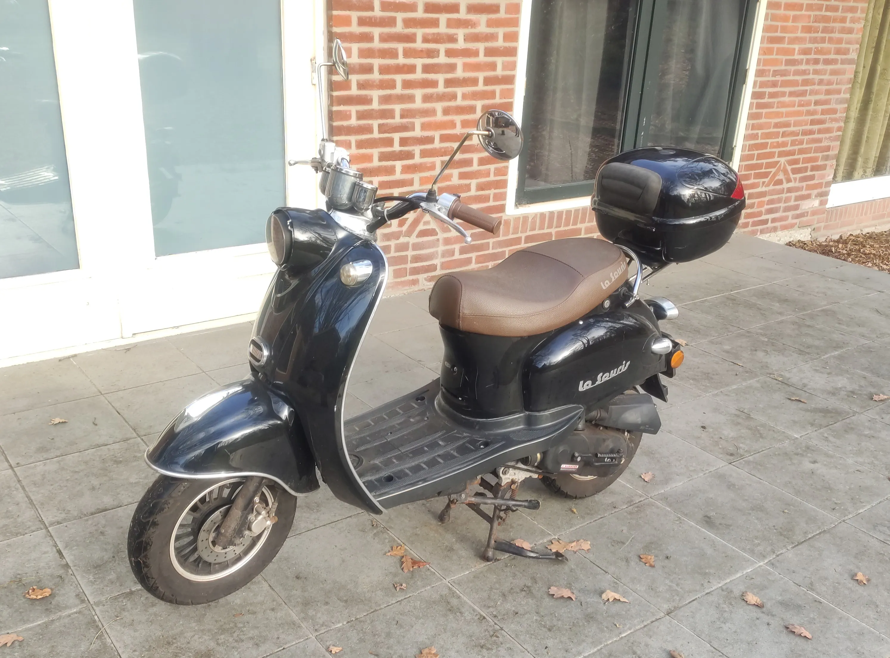 The scooter itself